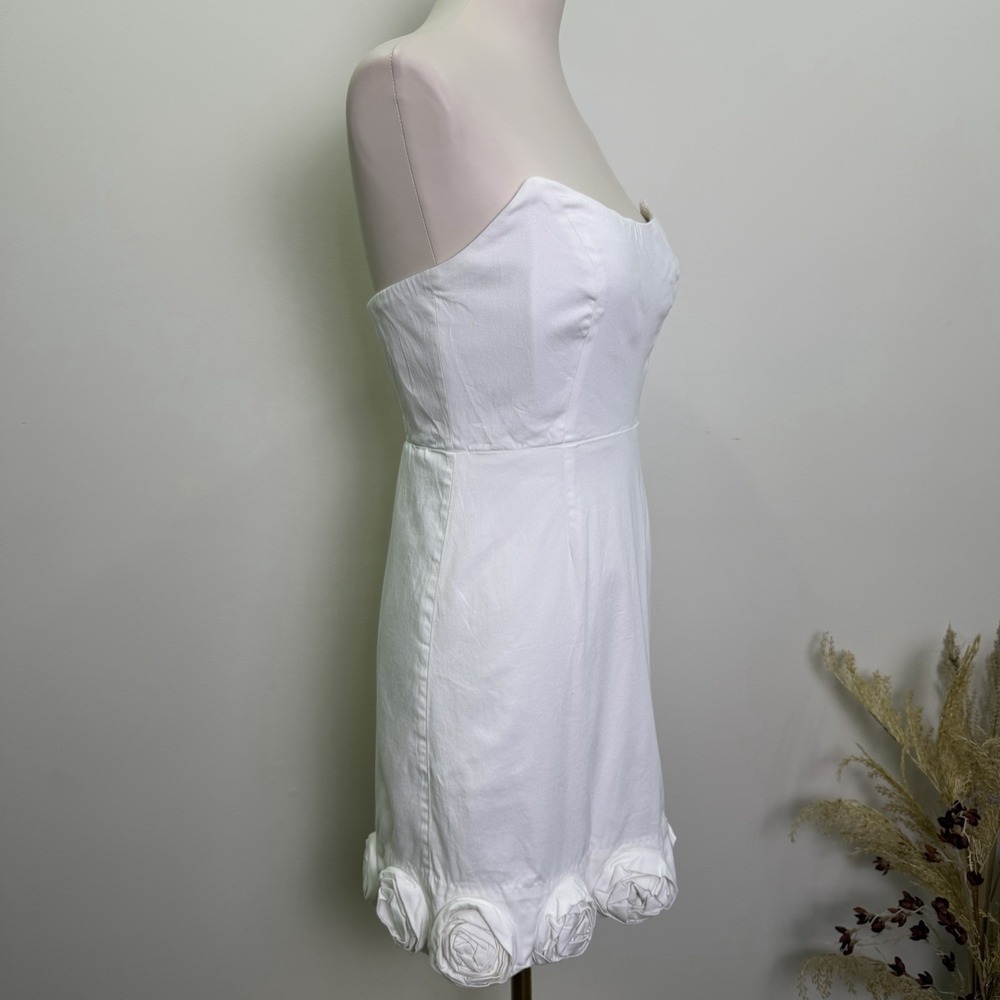 BHLDN by Anthropologie Size XS White Strapless Dress 3D Floral - Picture 4 of 11